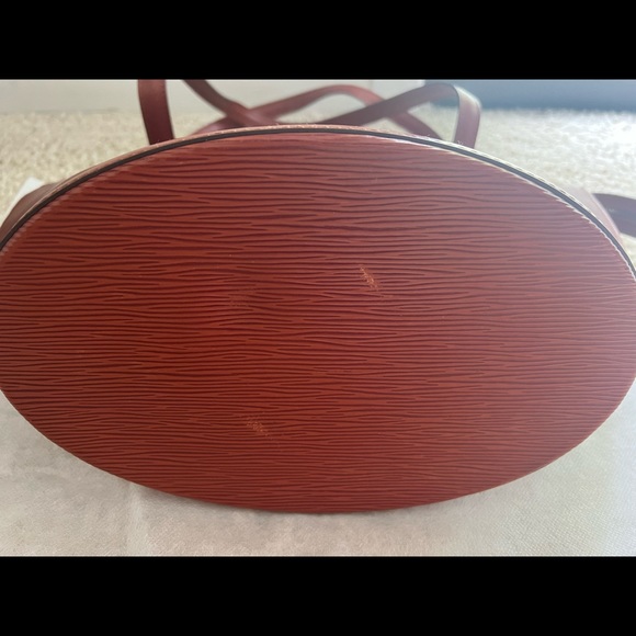 Louis Vuitton Epi Saint Jacques Tote - Picture 8 of 17